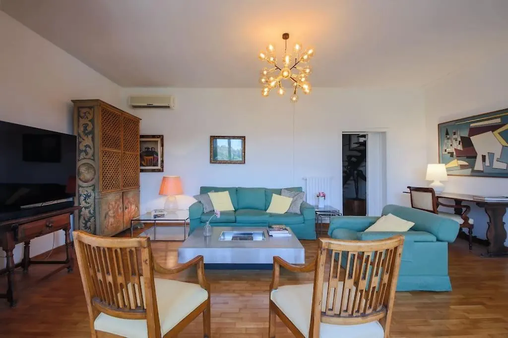 Apartments Florence- Biblioteca Apartment With View 0*, Florence Italy