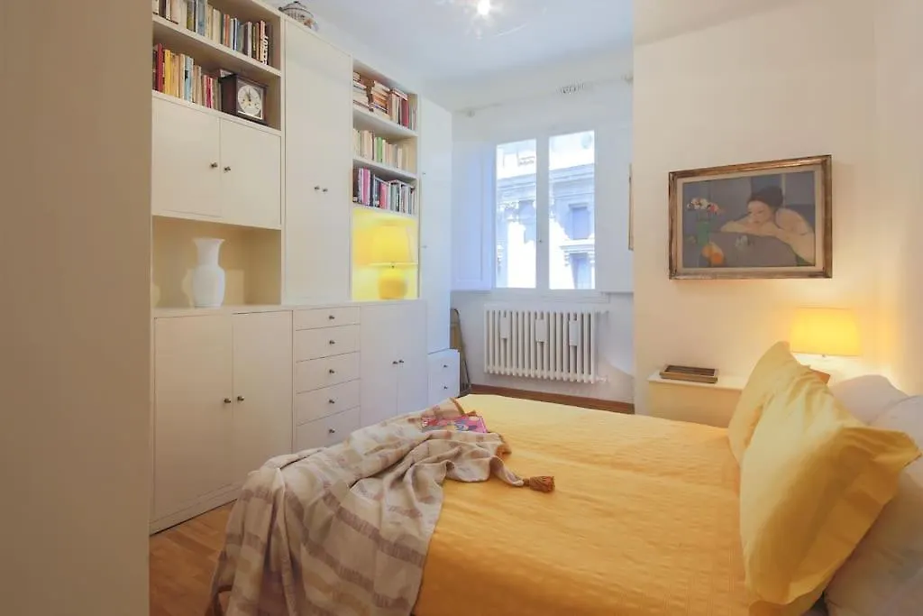 Apartments Florence- Biblioteca Apartment With View